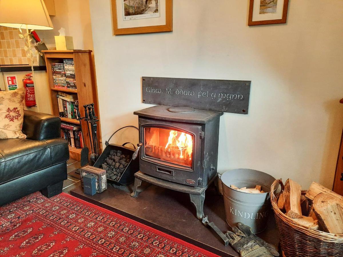 Bwthyn Ger Afon Riverplace Cottage Блайнай-Фестиниог Экстерьер фото